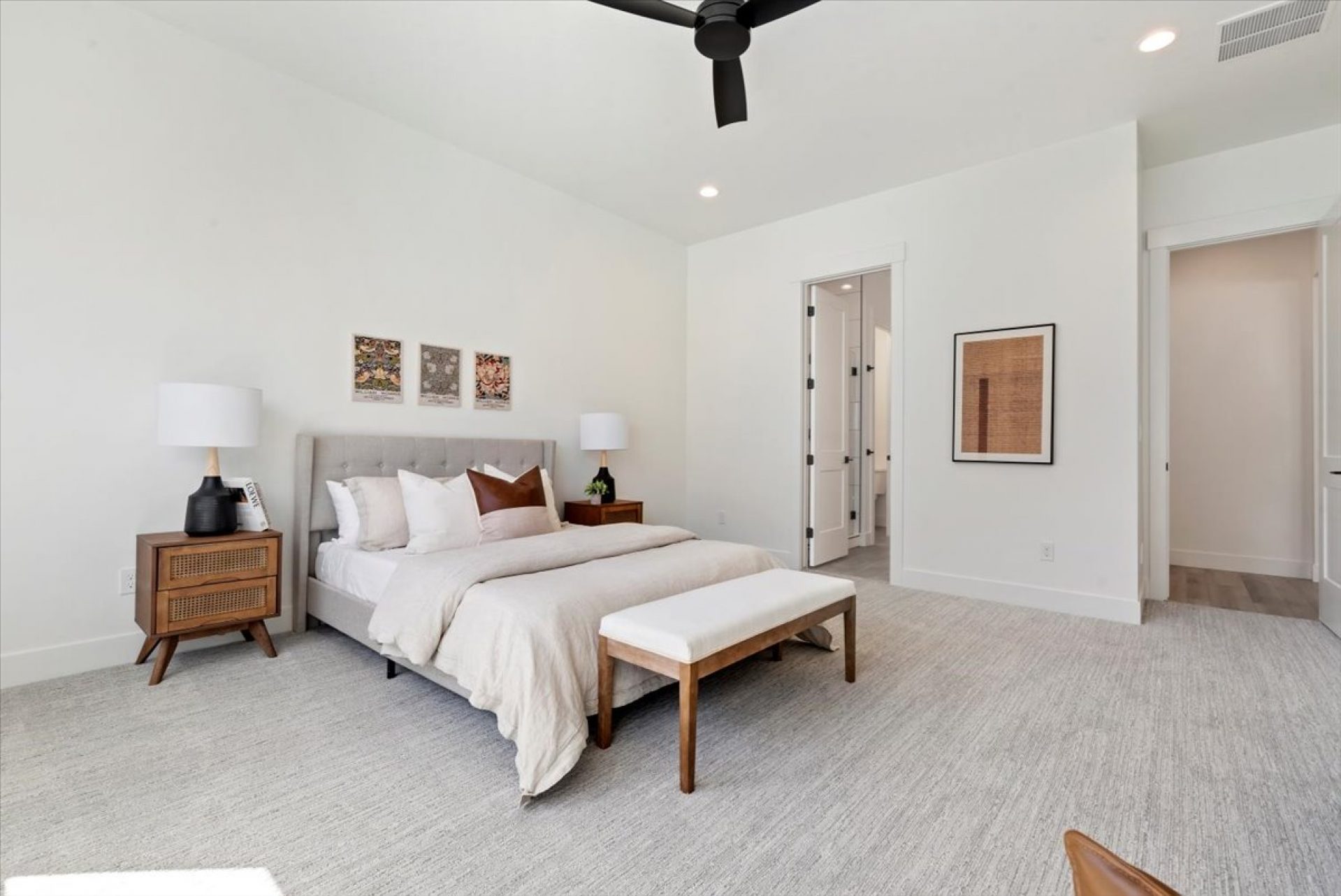 15-015_Bedroom.jpg