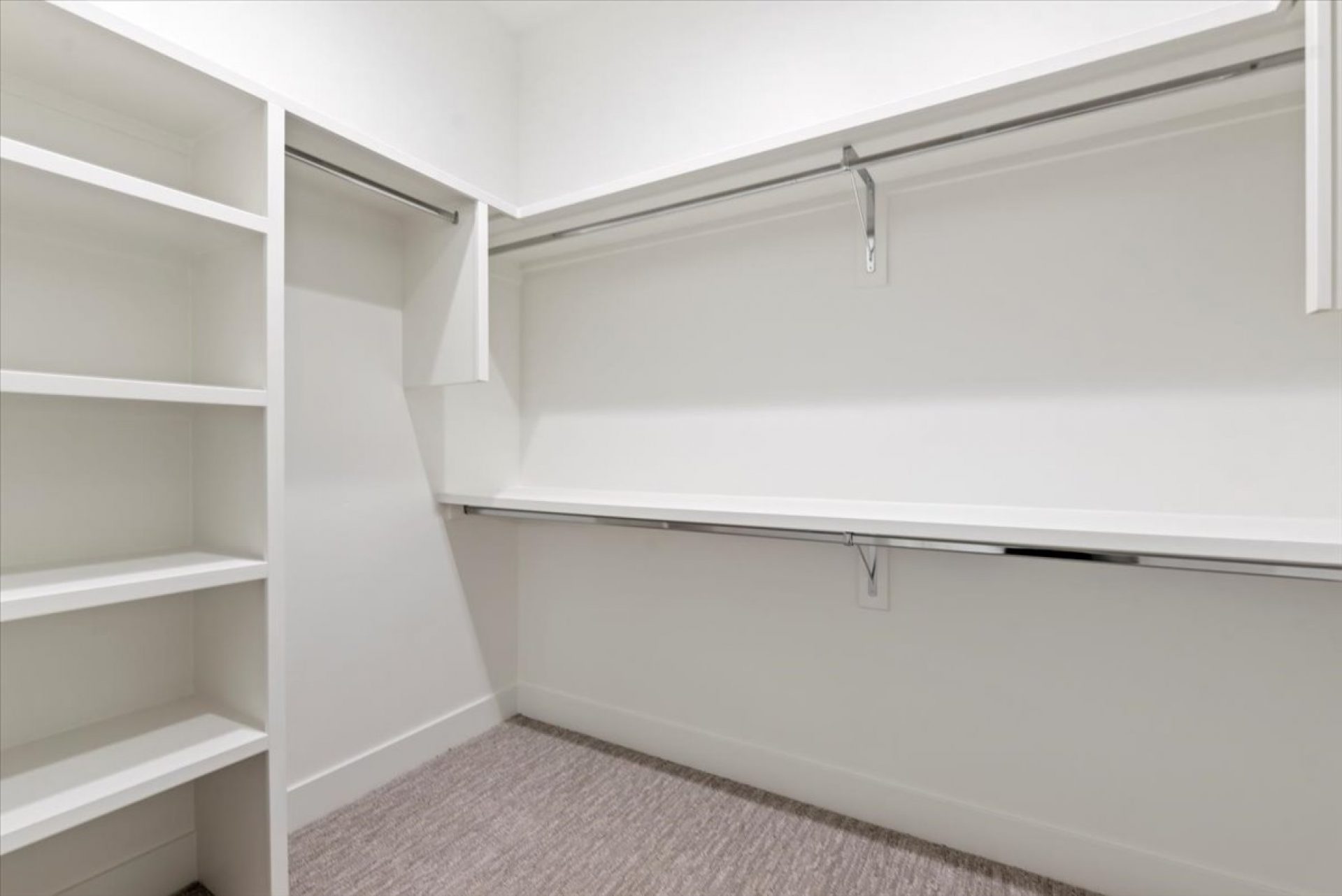23-023_Closet.jpg