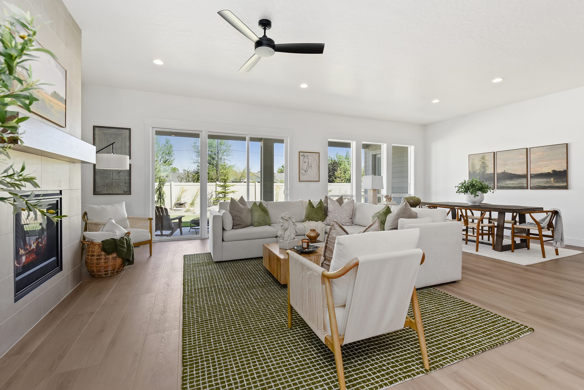 07-007_Living Room.jpg