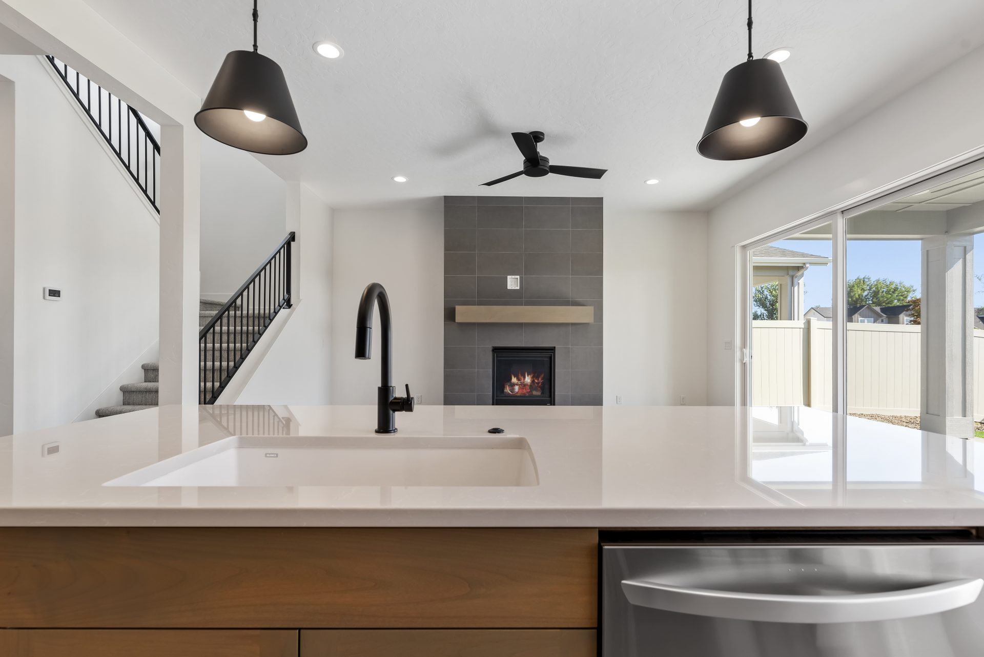 11-Kitchen.jpg
