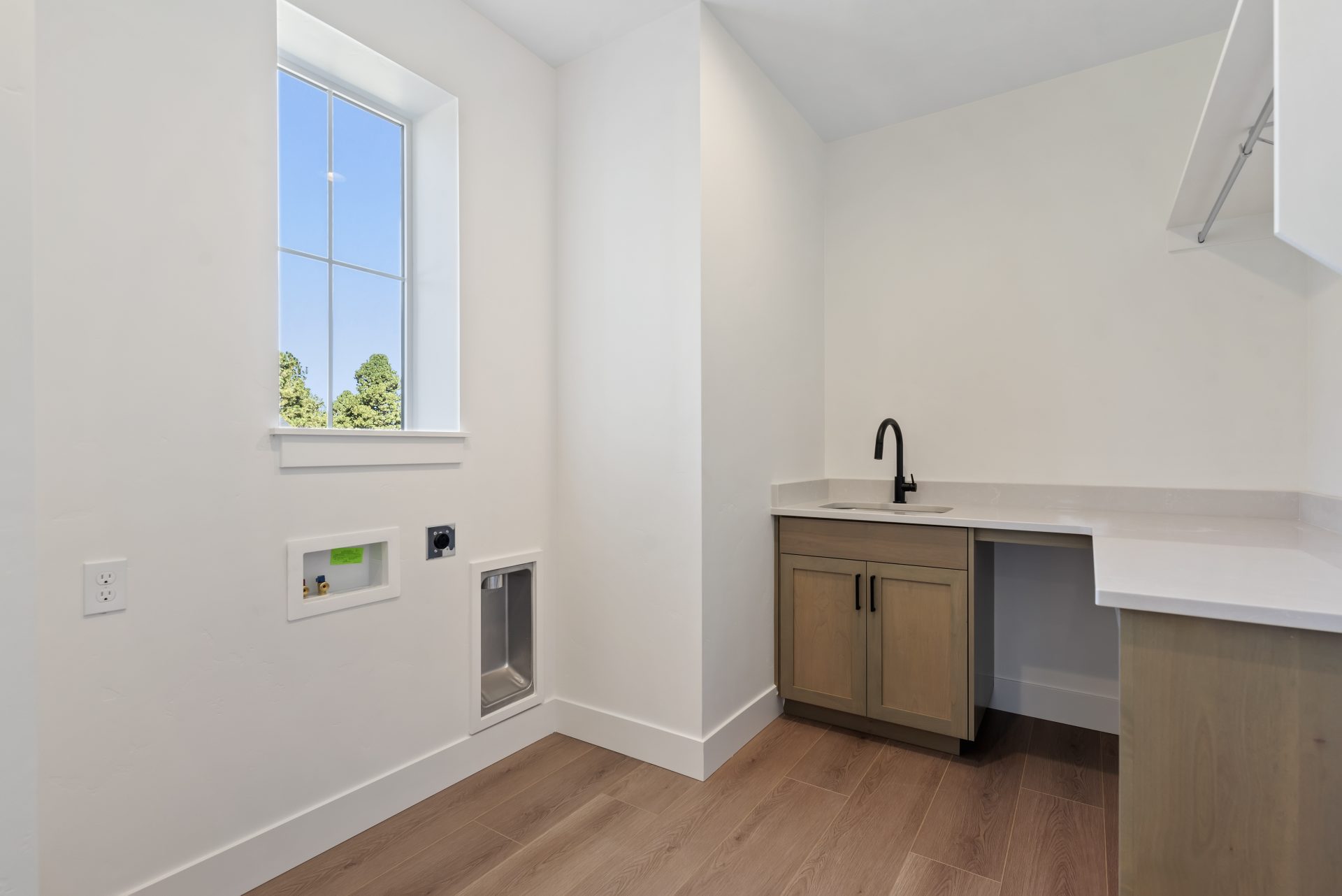 27-Laundry Area.jpg