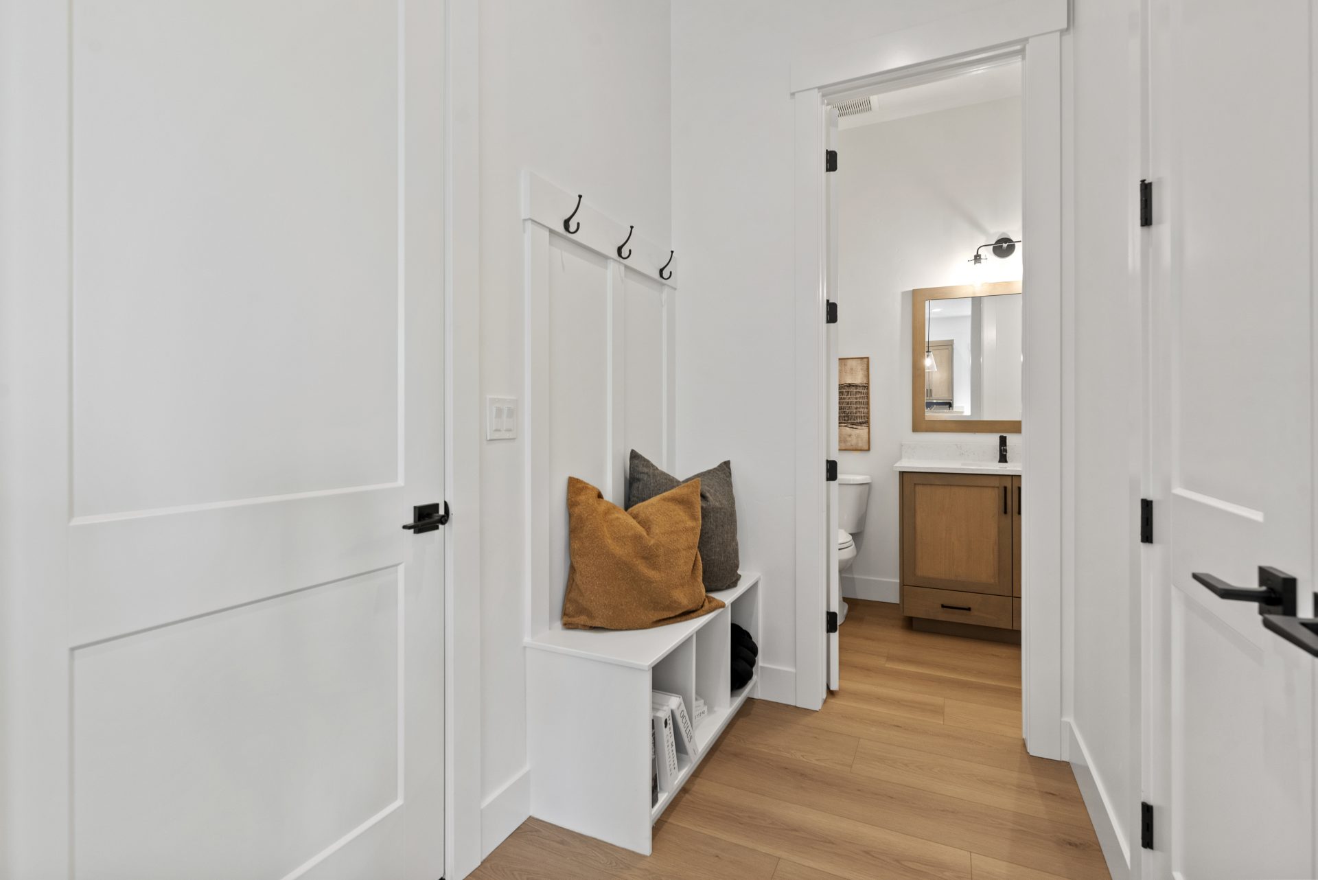 25-Indoor.jpg