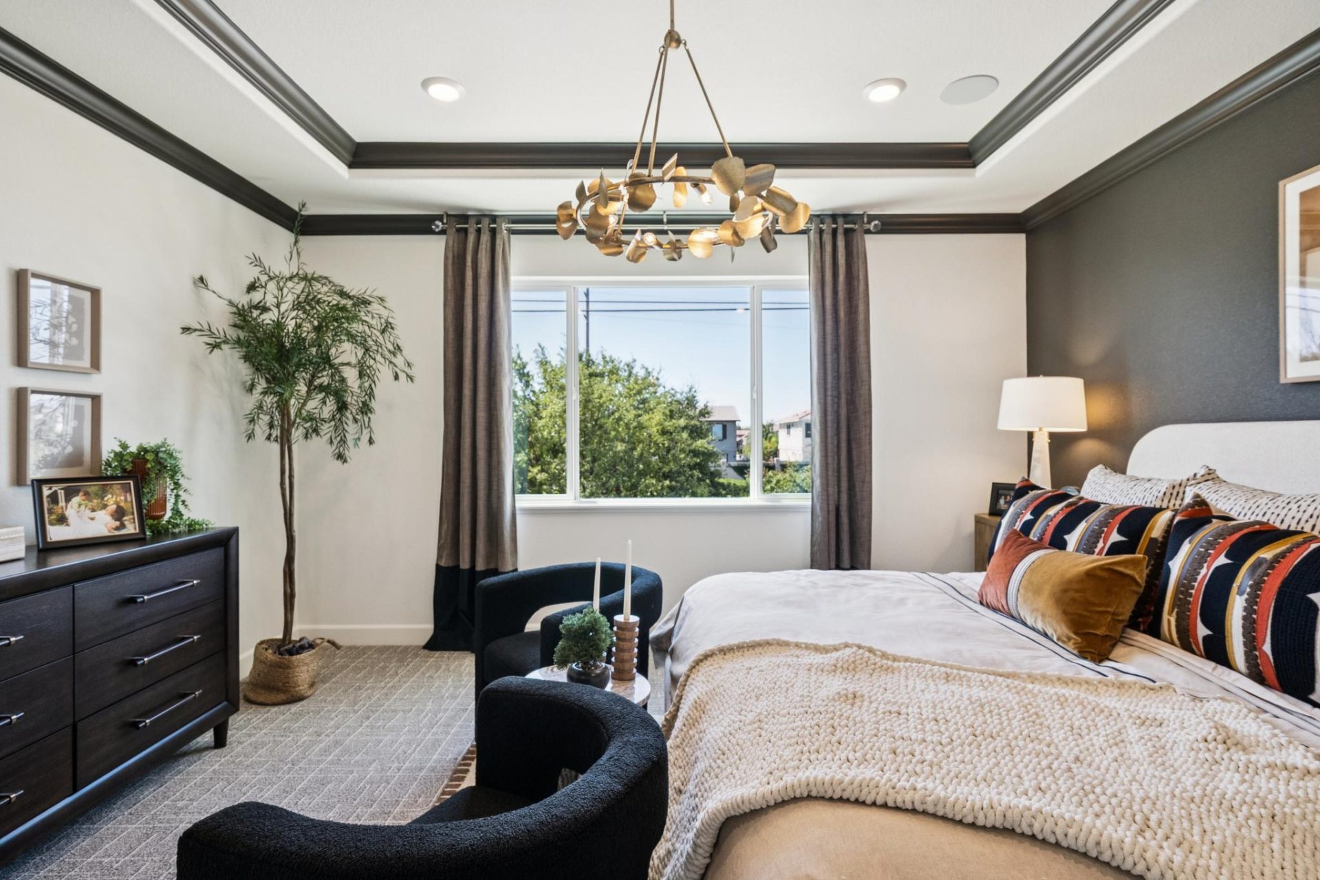 132-697-west-cliff-street.89433.phr.041.web.jpg