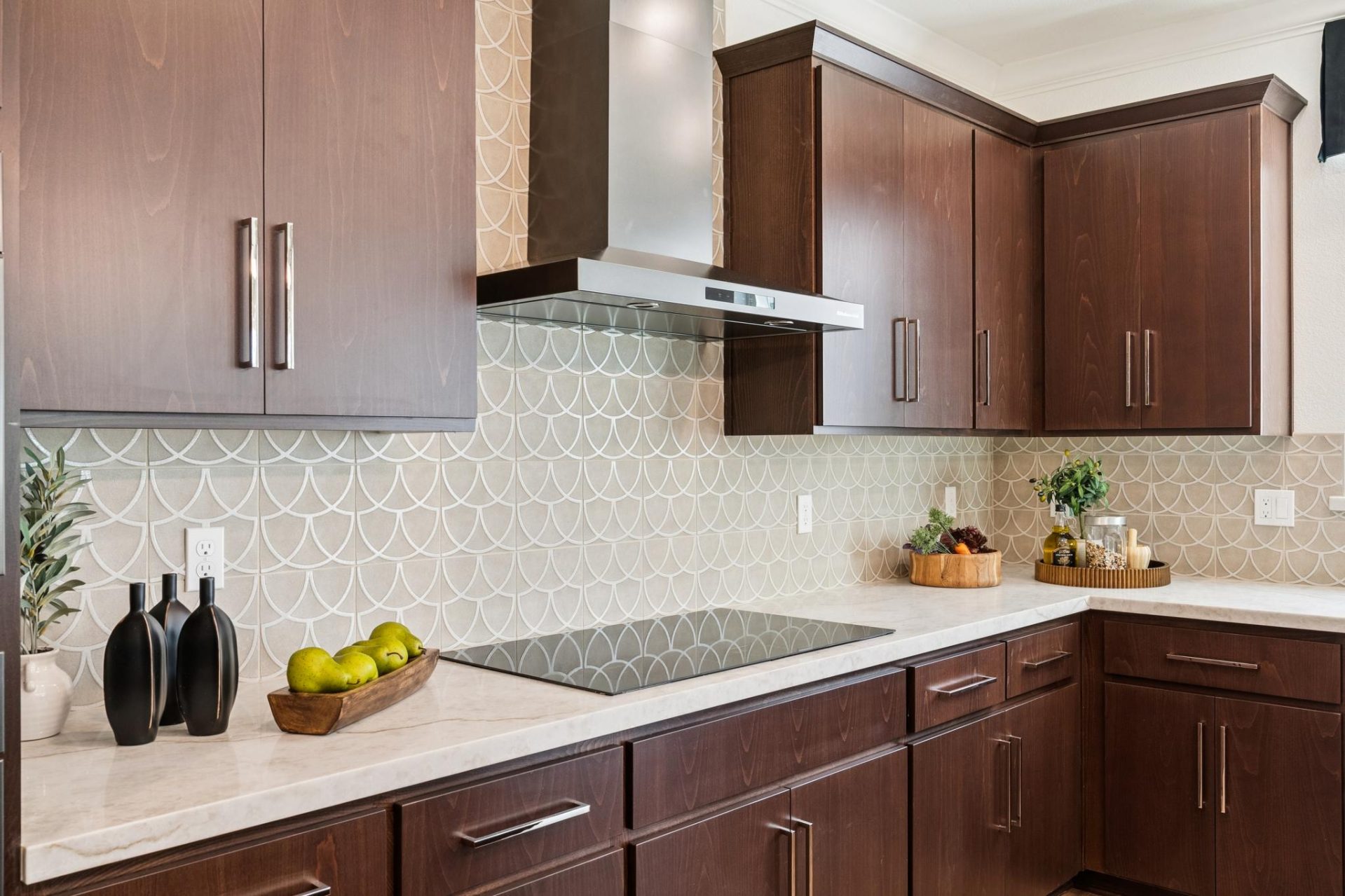 124-697-west-cliff-street.89433.phr.033.web.jpg