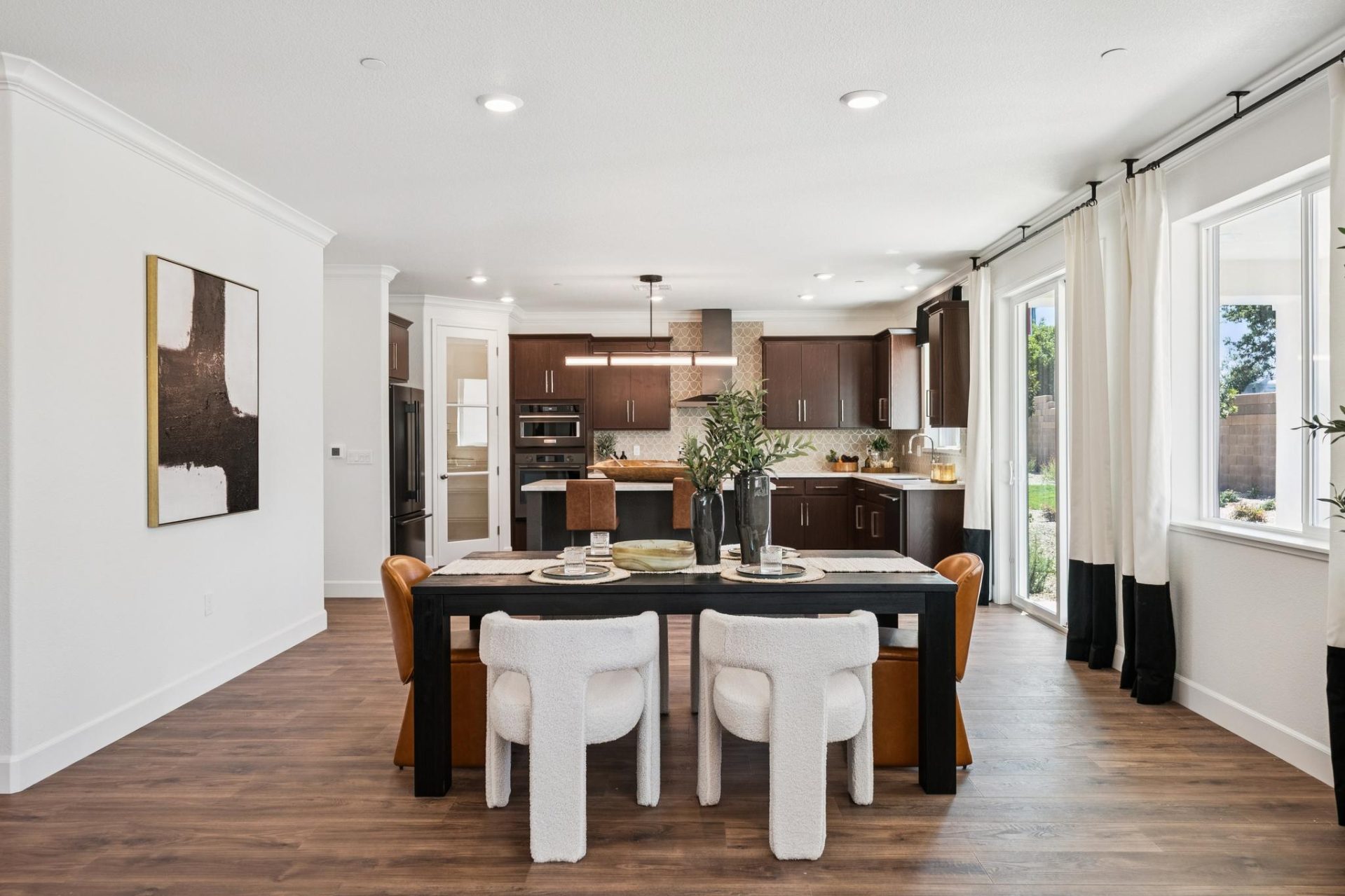 111-697-west-cliff-street.89433.phr.021.web.jpg