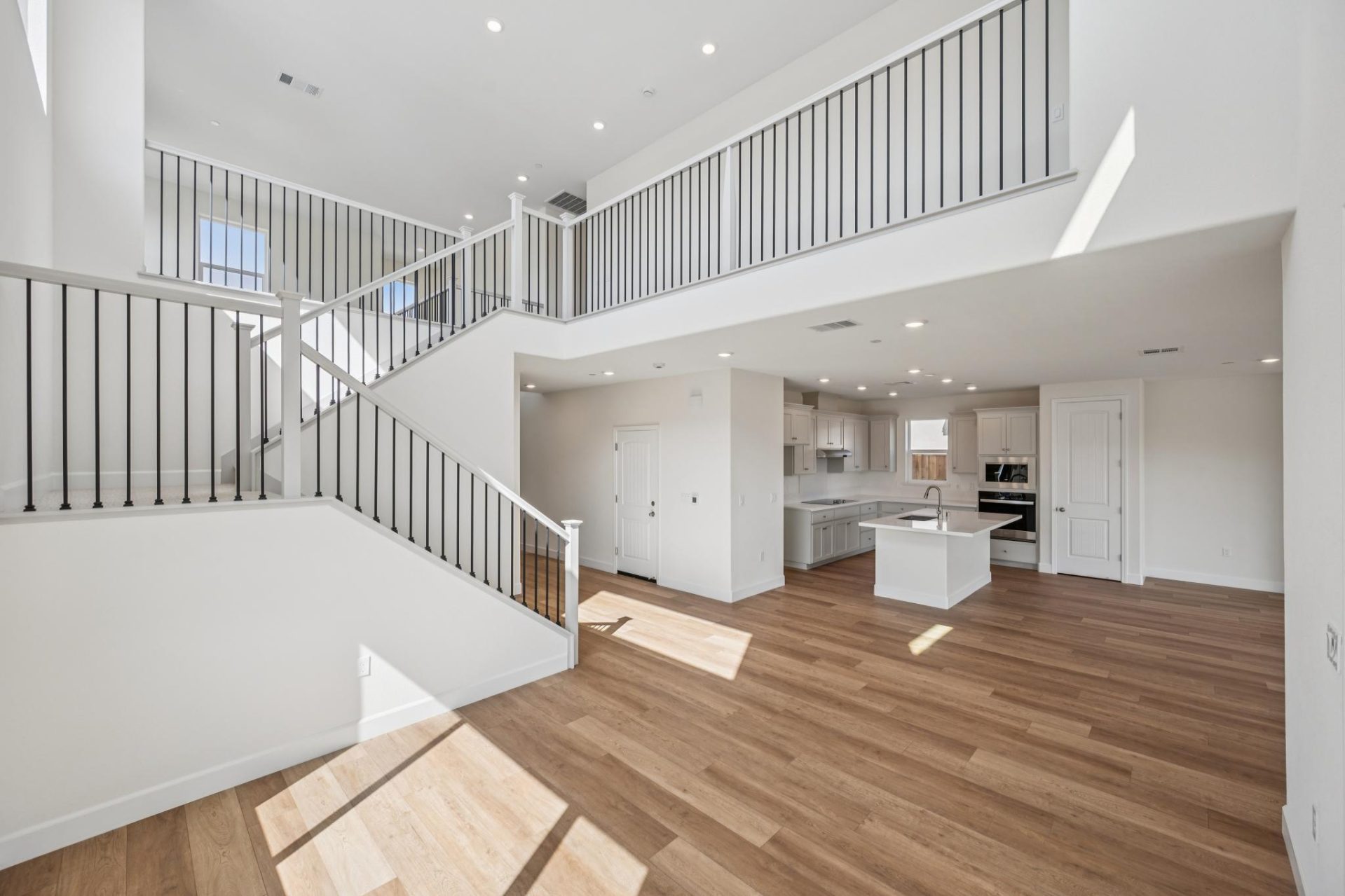 122-296-300-colfax-lane.94997.p5k.045.jpg