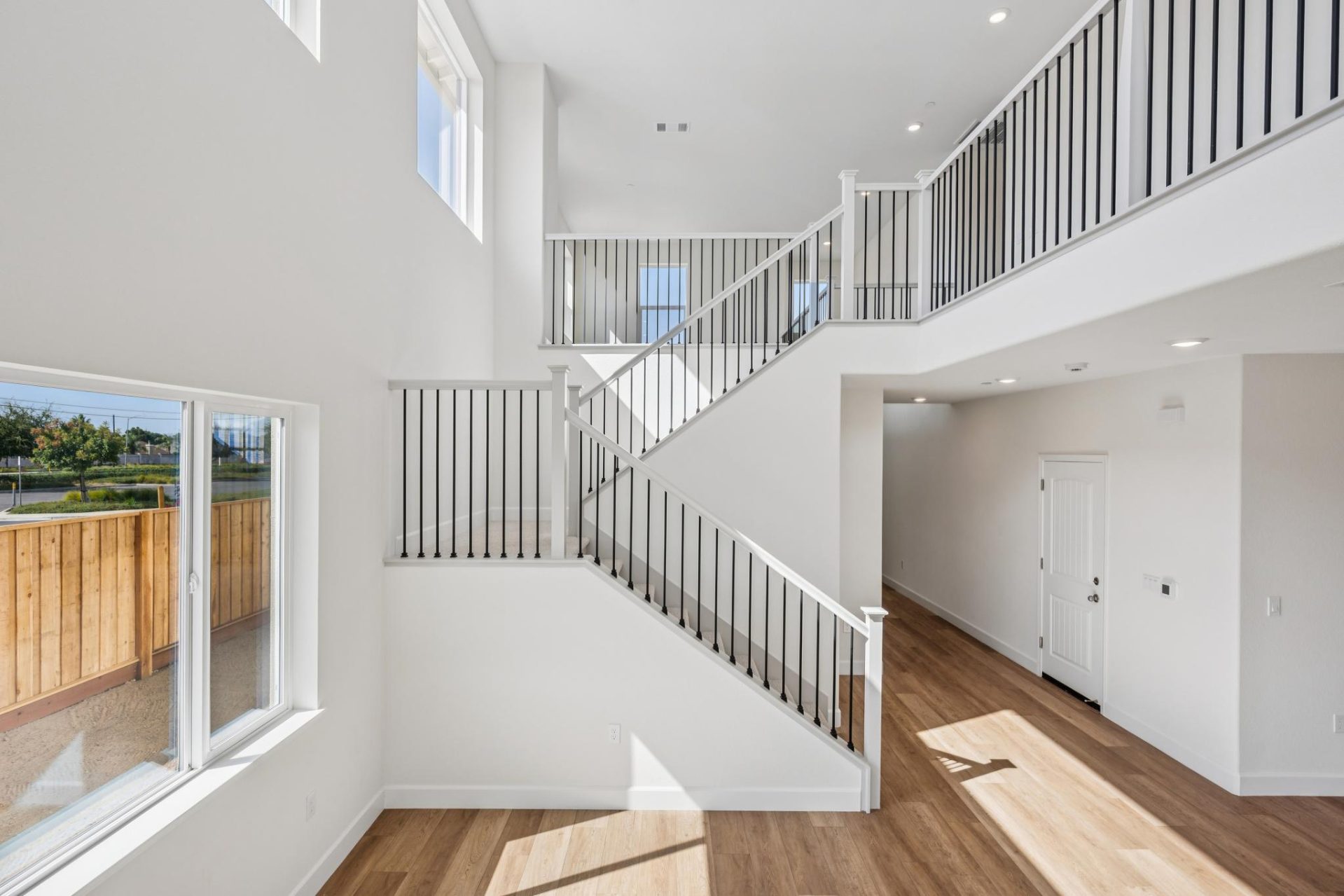 132-296-300-colfax-lane.94997.p5k.055.jpg